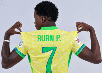 Joia do Bahia sofre ataques racistas após eliminação do Brasil no sub-17