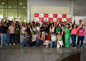 Bahia Beer: Estudantes de Engenharia da UFBA e IFBA participam de visita técnica à Cervejaria do Grupo Petrópolis