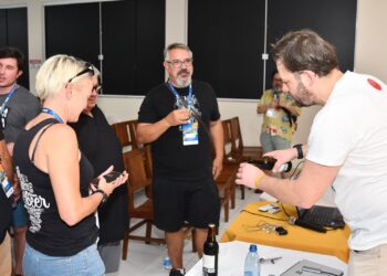 Conib 2025 começa com palestras internacionais e mostra científica em Alagoinhas