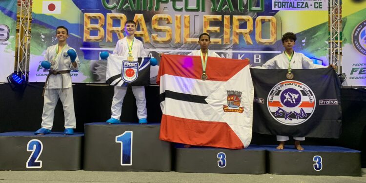 Comitiva de Alagoinhas se destaca em campeonatos nacionais de karatê