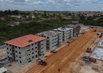 Doce Lar Habitação: Prefeito de Alagoinhas visita obras no MCMV e anuncia inscrições para o programa habitacional