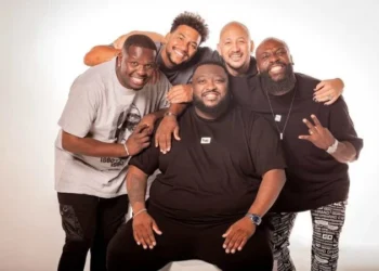 Benzadeus se apresenta hoje (28) no Festival Virada Salvador e cumpre maratona de shows na Bahia até janeiro