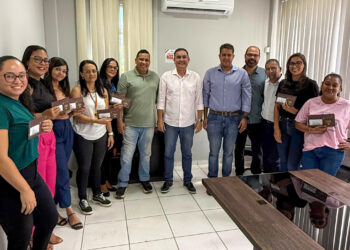 Alagoinhas: Em ação inédita, Gestão Municipal inicia entrega do Auxílio Natalino aos servidores