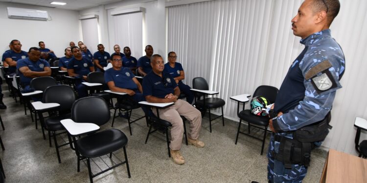 Guarda Civil Municipal inicia curso de Armamento e Tiro com foco na qualificação profissional