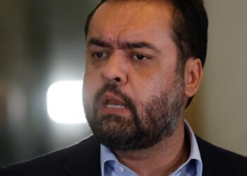 TSE retoma julgamento que pode deixar Castro inelegível