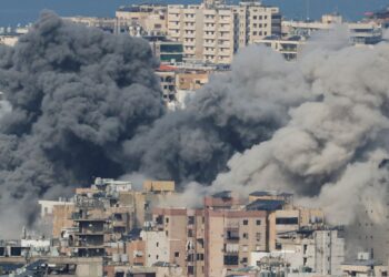 Israel ataca centro de Beirute em uma expansão da guerra