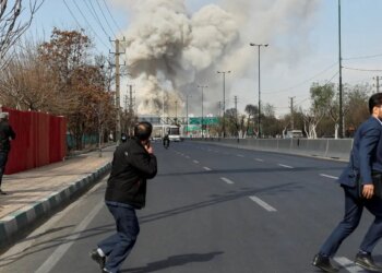 Guerra no Irã amplia risco ambiental e climático, diz relatório