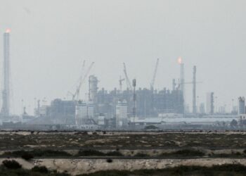 Mercado vive turbulência com infraestrutura petrolífera sob ataque