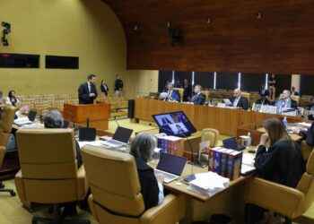 STF forma maioria contra prorrogação da CPMI do INSS