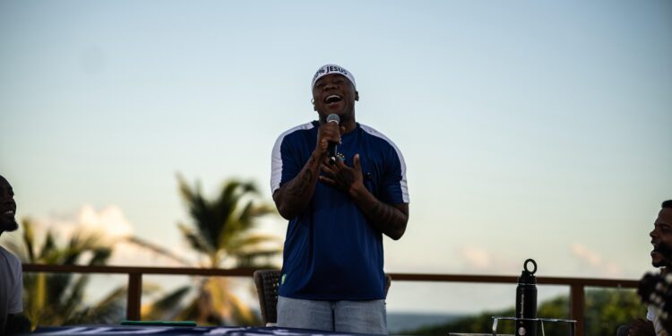 Escandurras grava audiovisual “PRA GOD” em tarde emocionante marcada por fé e musicalidade