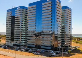 Ibaneis pede R$ 4 bilhões ao FGC para socorrer Banco de Brasília