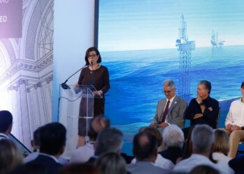 Petrobras suspendeu leilão de combustíveis para reavaliar estoques