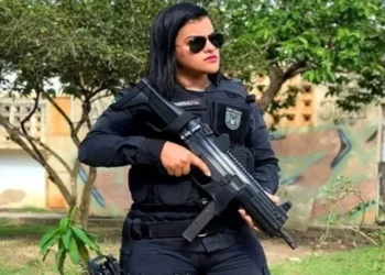 Justiça solta ex-diretora de presídio suspeita de facilitar fuga de 16 presos em Eunápolis