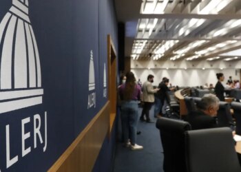 PL pede que governo tampão do RJ seja exercido por presidente da Alerj