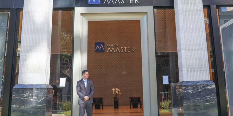 FGC inicia pagamento de garantia a clientes do Banco Pleno