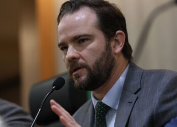 Fazenda pede que Receita Federal automatize declaração anual do IR