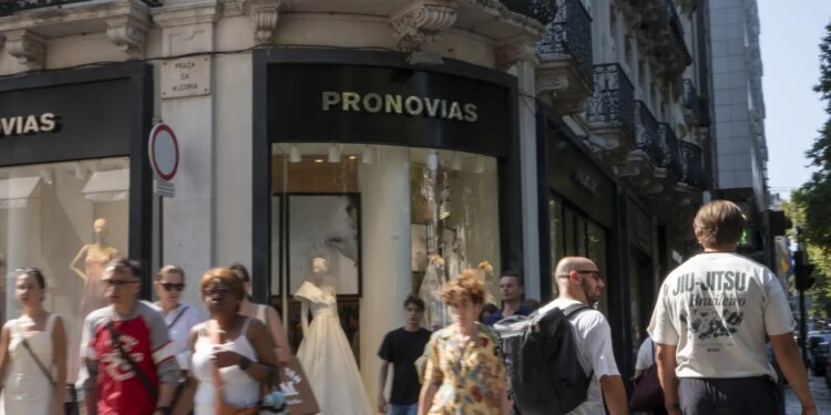 Escala 6×1: jornada menor na Europa manteve empregos e não reduziu PIB