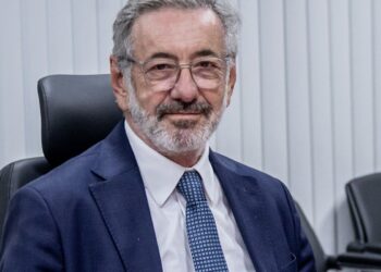 Novo ministro do Desenvolvimento apoia jornada de 40 horas