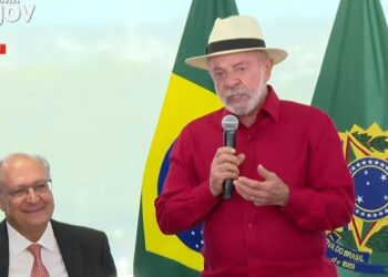 Governo melhora condições e dobra crédito para compra de caminhões