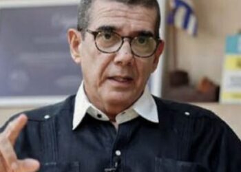 Cuba estuda movimentação militar dos EUA diante de ameaças de Trump