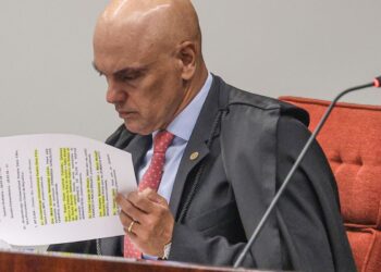 Moraes cobra ação do governo brasileiro para extradição de Zambelli