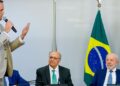 Lula assina MP e zera "taxa das blusinhas"