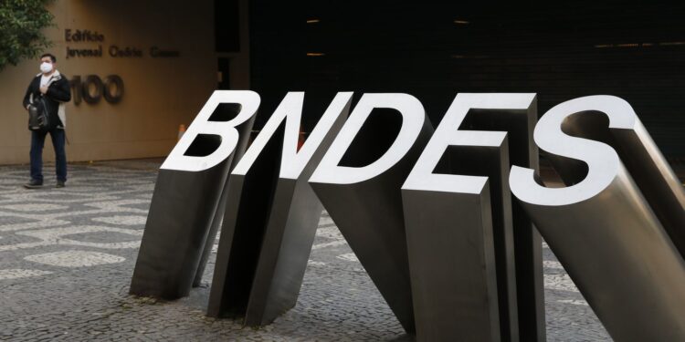 BNDES tem lucro de R$ 3,1 bilhões no primeiro trimestre