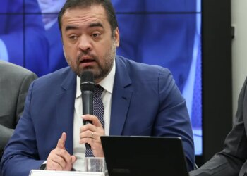 TSE mantém condenação de Claudio Castro à inelegibilidade