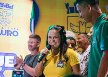 Prefeitura de Lauro de Freitas gasta R$ 1,4 milhão em bandeirolas para festejos juninos