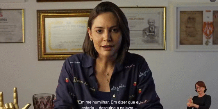 Michelle Bolsonaro diz que foi “apunhalada” e humilhada por Flávio em disputa no PL