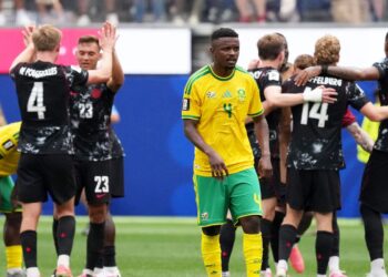 Com gol no final, Canadá vence Africa do Sul e vai às oitavas da Copa