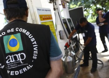 Em três meses, ANP fez 21 autuações por preço abusivo de combustível