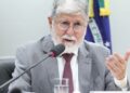 Celso Amorim: IA sob controle de poucas empresas piora desigualdades