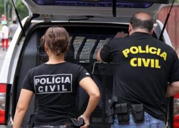 Polícia abre inquérito sobre arma apreendida atribuída a Bolsonaro