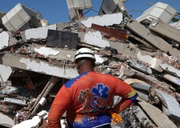 Número de mortos em terremotos na Venezuela passa de 4,8 mil
