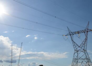 Aneel sorteia mais quatro lotes de transmissão de energia