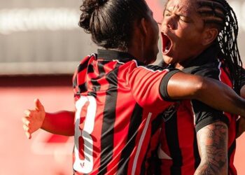 Vitória manda Botafogo para lanterna na volta do Brasileiro Feminino