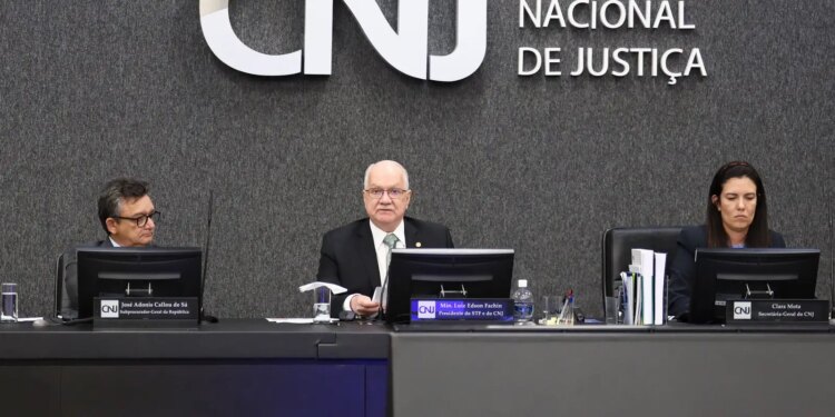 Ministro Fachin apresenta novas regras de conduta para magistrados