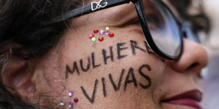 Ex-policial do Rio é condenado a 28 anos de prisão por feminicídio