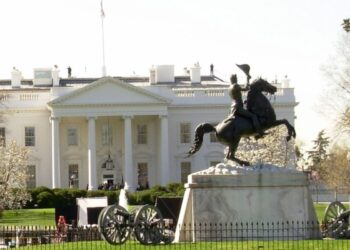 Dívida dos EUA ultrapassa US$ 40 trilhões após governos Trump e Biden