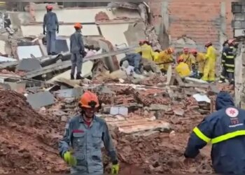 Prédio desaba em São Bernardo do Campo e deixa quatro feridos