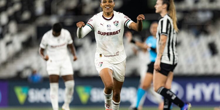 Fluminense domina, vence e complica Botafogo no Brasileirão Feminino