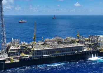 Justiça Federal suspende imposto de exportação de 12% sobre petróleo