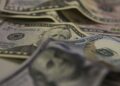 Brasil e EUA retomam negociação após tarifaços de 25% e 12,5%