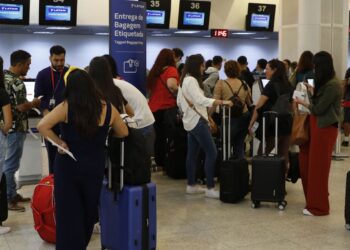 Santos Dumont opera normalmente, após 13 voos cancelados nesta sexta