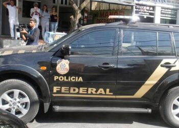 Cláudio Castro é alvo da segunda fase da Operação Sem Refino