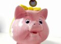 Retiradas da poupança superam depósitos em R$ 7,15 bilhões em julho