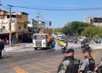 Manifestações contra ação da polícia bloqueiam vias do Rio