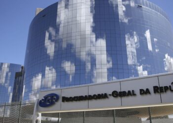 PGR deve se manifestar sobre supostas conversas entre Vorcaro e Moraes