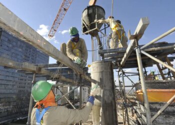 Brasil cria 165,8 mil postos de trabalho em agosto, aponta Caged